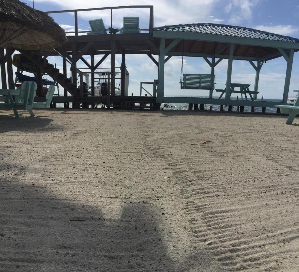 Pura Vida Inn Caye Caulker Bagian luar foto