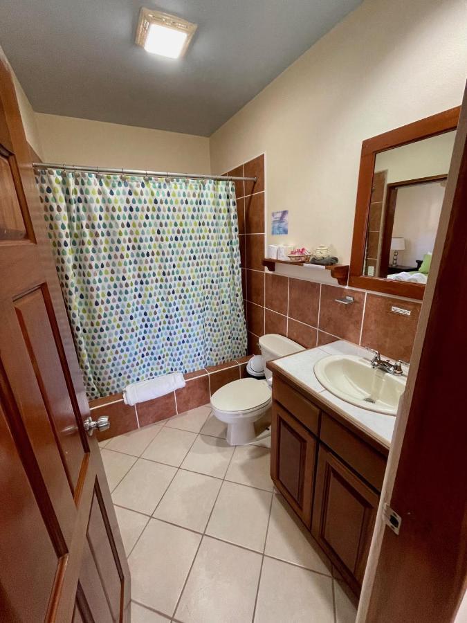 Pura Vida Inn Caye Caulker Bagian luar foto
